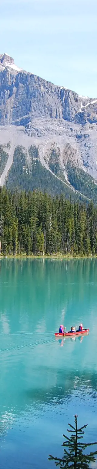 Besuche den einzigartigen Emerald Lake